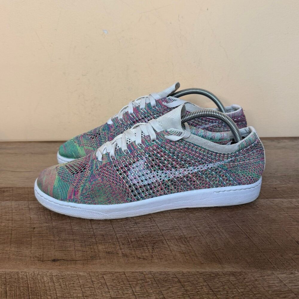 2016 Nike women’s Tennis Classic Ultra Flyknit Multicolor size 12 shoes